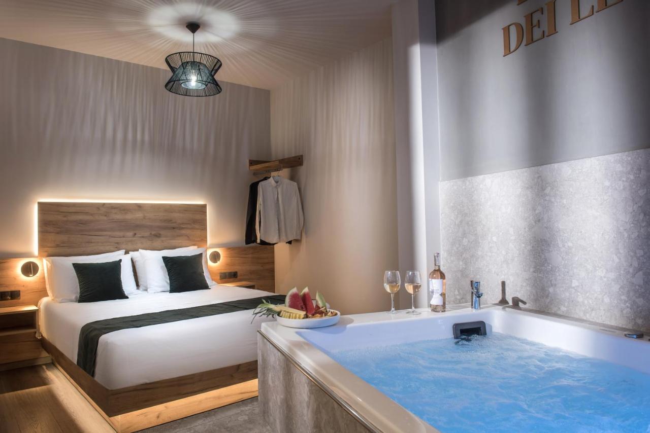 Jacuzzi Suite Piazza Dei Leoni Heraklion  Exterior photo